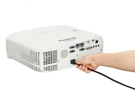 Купить Panasonic PT-VZ585NE по выгодной цене в Москве