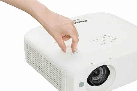 Купить Panasonic PT-VZ585NE по выгодной цене в Москве